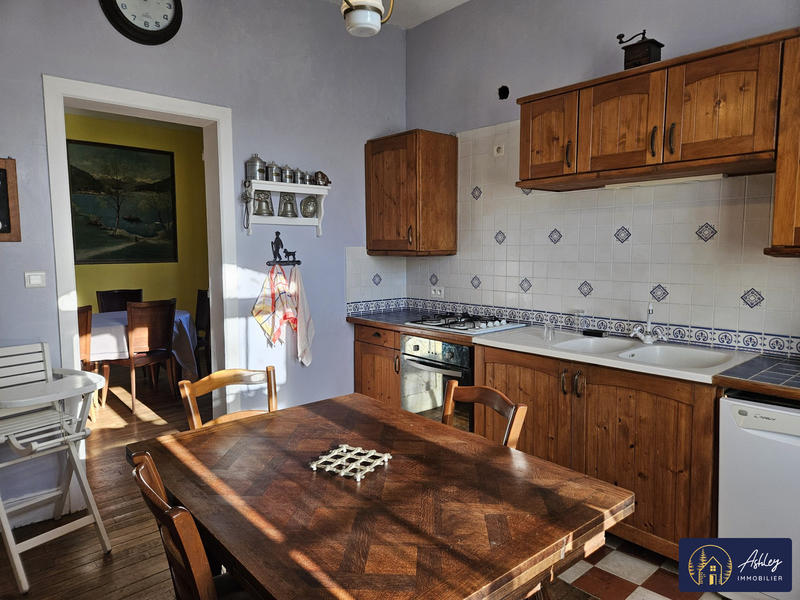 Maison ancienne - 170 m² - 9 pièces