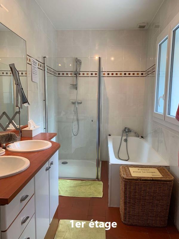 Maison - 180 m² - 6 pièces