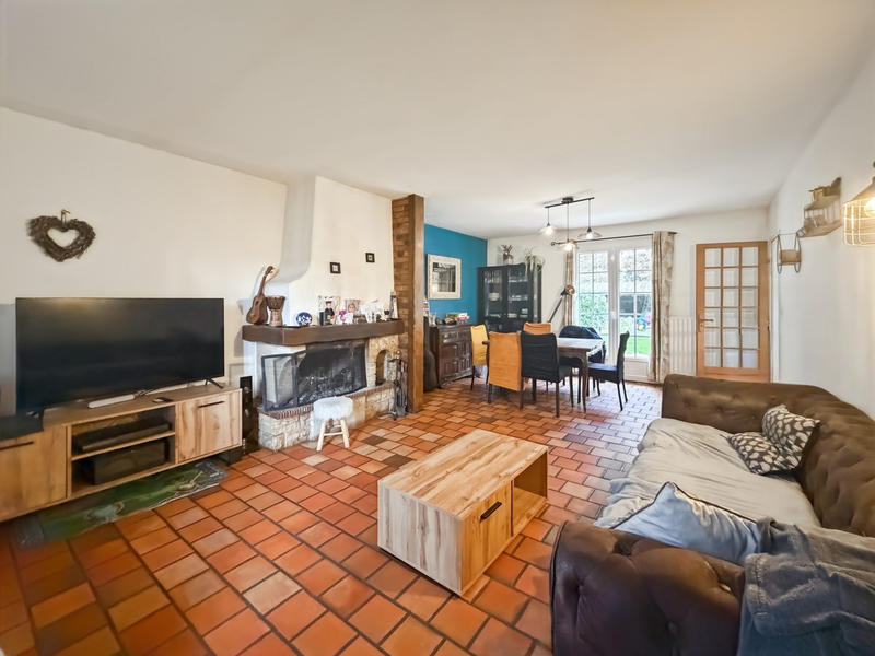 Maison - 90 m² - 5 pièces