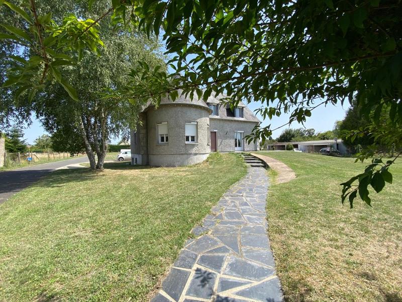 Maison - 204 m² - 8 pièces