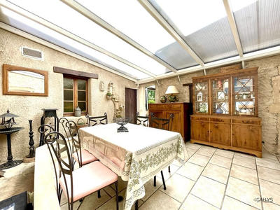 Maison - 256 m² - 8 pièces