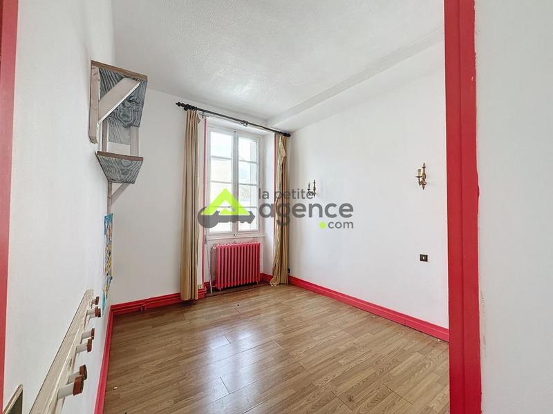 Immeuble - 273 m² - 14 pièces