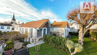 Maison - 234 m² - 7 pièces