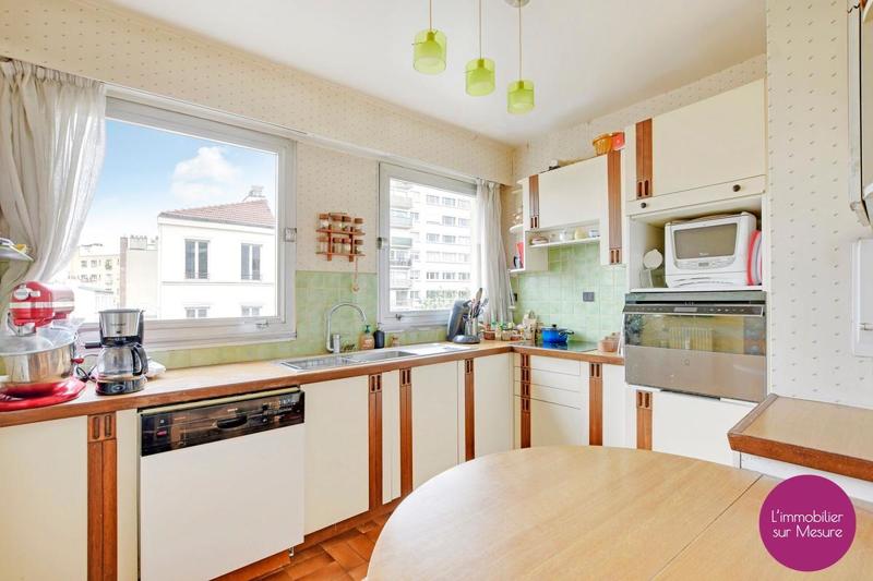 Appartement - 95 m² - 5 pièces