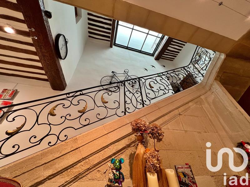 Maison - 400 m² - 10 pièces