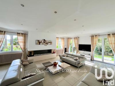 Maison - 187 m² - 8 pièces