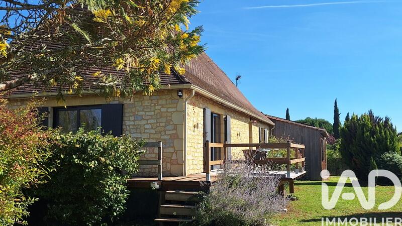 Maison - 270 m² - 8 pièces