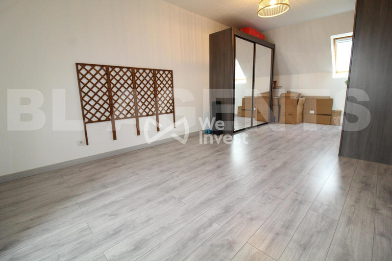 Maison - 121 m² - 6 pièces