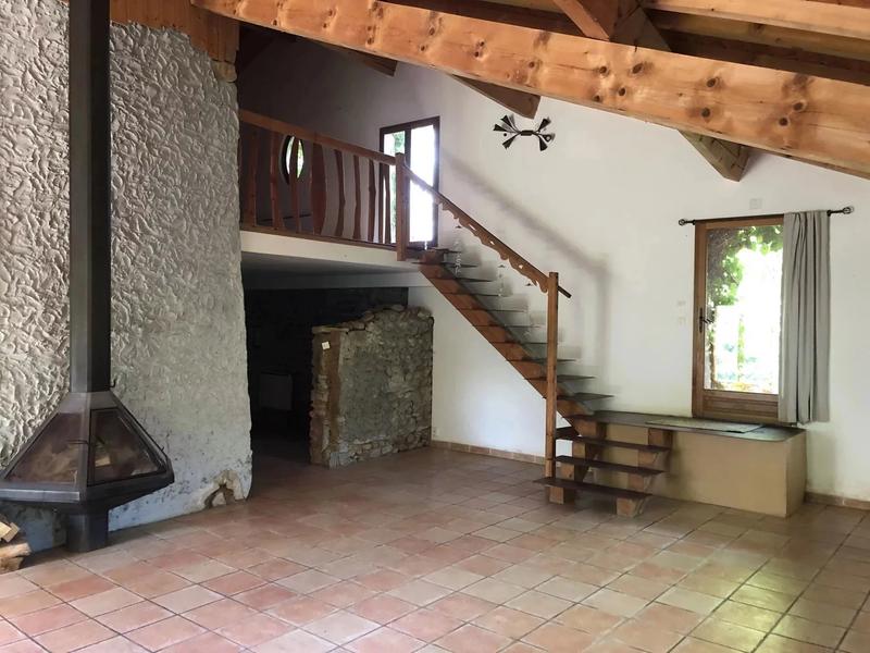 Maison - 235 m² - 5 pièces