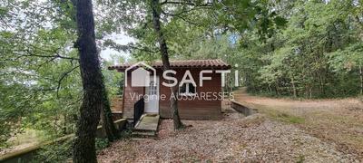 Local commercial - 100 m² - 12 pièces