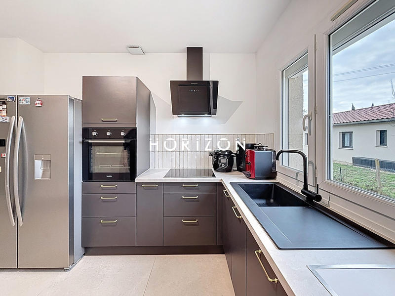 Maison traditionnelle - 82 m² - 4 pièces