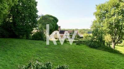 Maison - 296 m² - 18 pièces