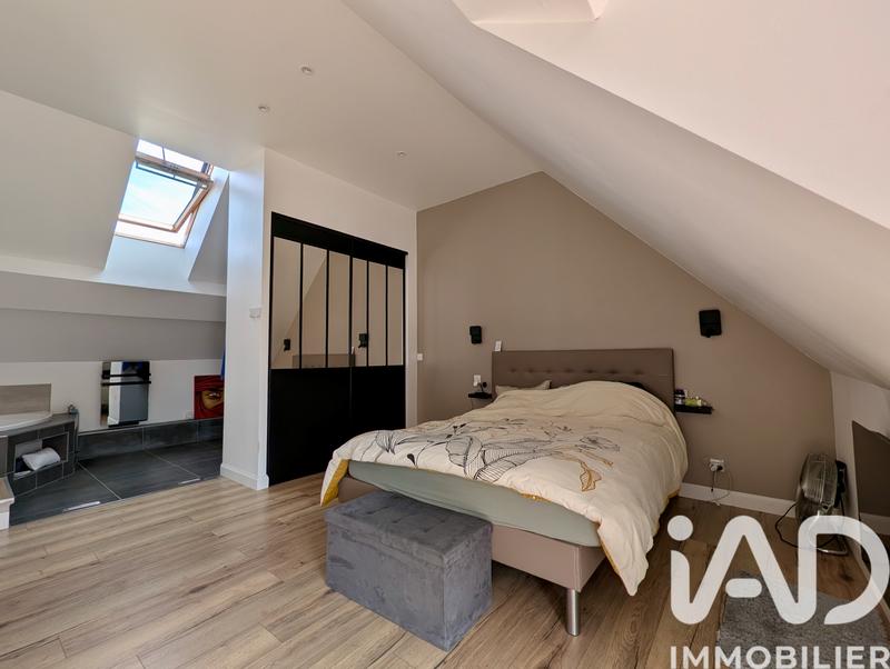 Maison - 180 m² - 6 pièces