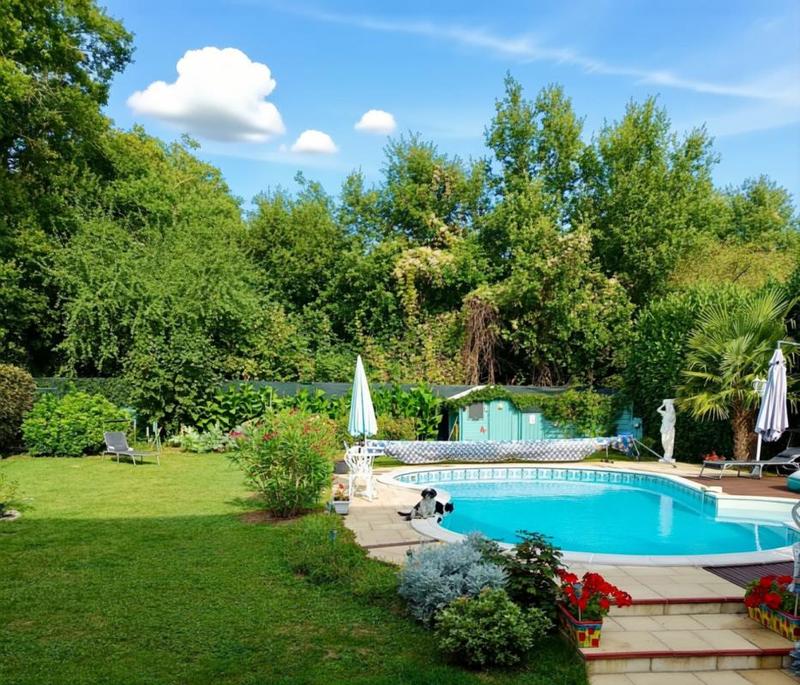 Pavillon - 140 m² - 6 pièces