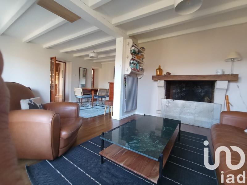 Maison - 210 m² - 8 pièces