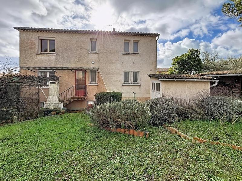 Maison - 184 m² - 7 pièces