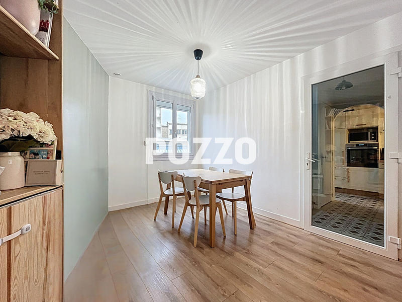 Maison - 90 m² - 5 pièces