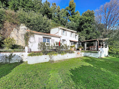 Maison traditionnelle - 70 m² - 3 pièces