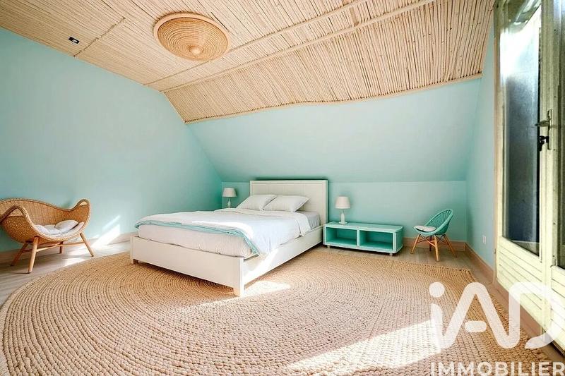 Maison - 182 m² - 8 pièces