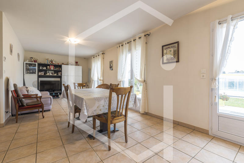 Maison - 151 m² - 6 pièces