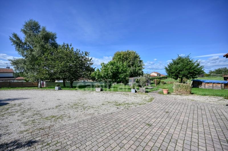 Maison - 193 m² - 6 pièces