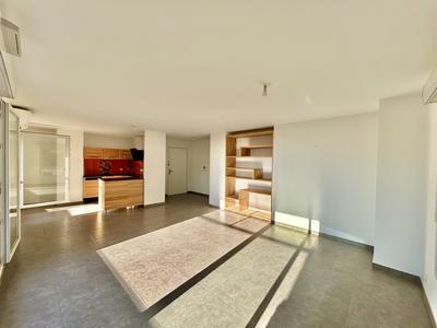 Appartement - 77 m² - 3 pièces