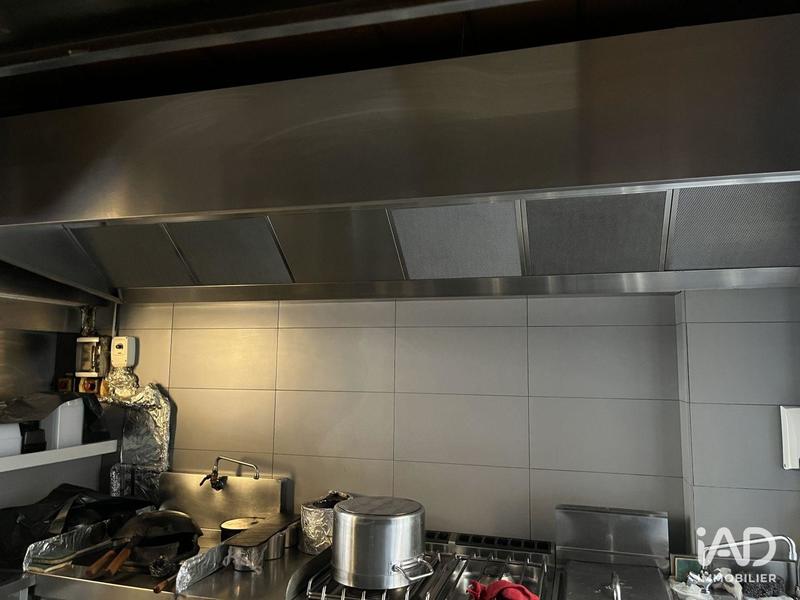 Local commercial - 101 m²