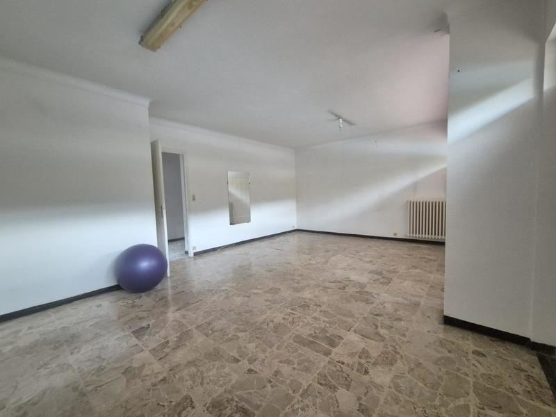 Local commercial - 61 m²