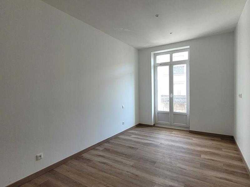 Appartement - 96 m² - 3 pièces