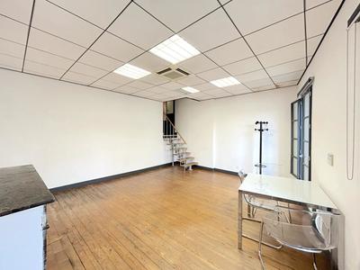 Bureau - 24 m² - 1 pièce