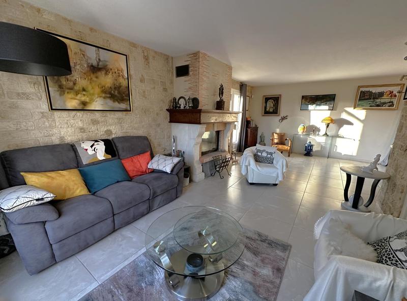 Maison - 163 m² - 7 pièces