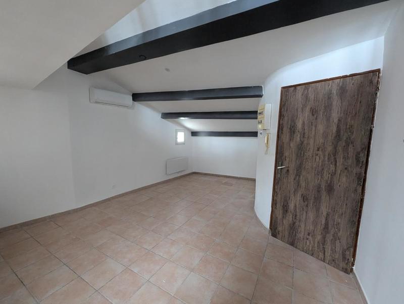 Studio - 38 m² - 1 pièce