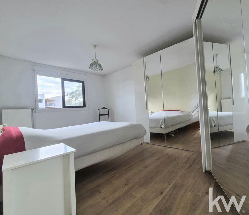 Appartement - 100 m² - 4 pièces