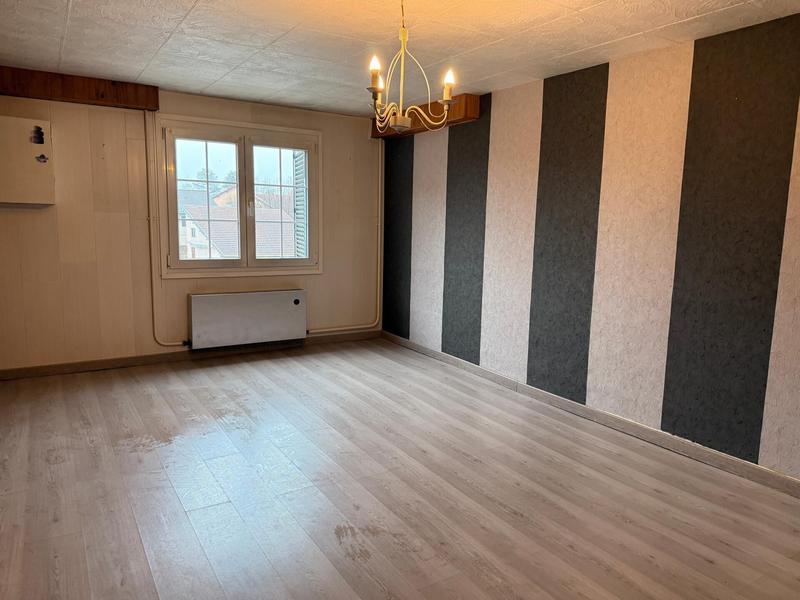 Maison - 108 m² - 6 pièces