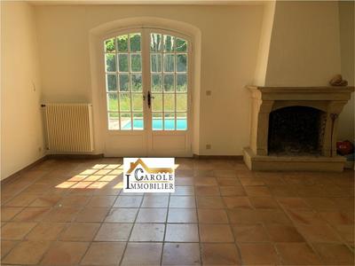 Propriété - 202 m² - 8 pièces