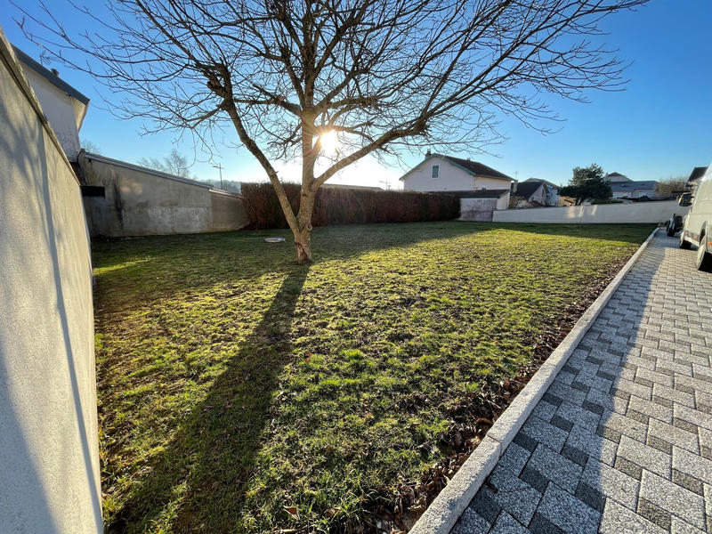 Maison - 383 m² - 8 pièces