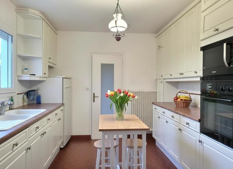 Maison - 203 m² - 7 pièces