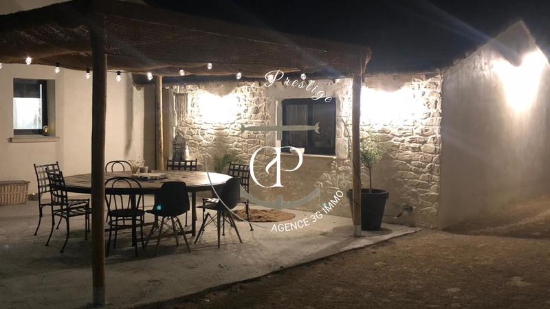 Maison - 90 m² - 6 pièces