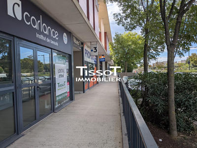 Local commercial - 112 m²