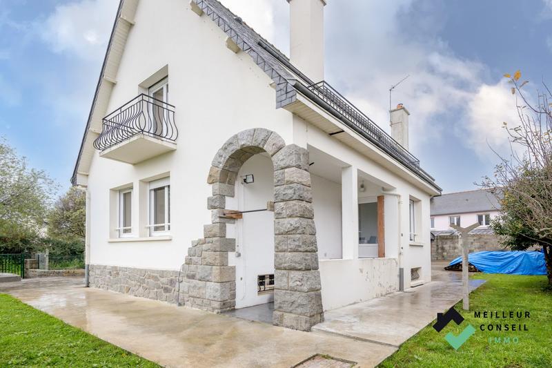 Maison - 180 m² - 6 pièces