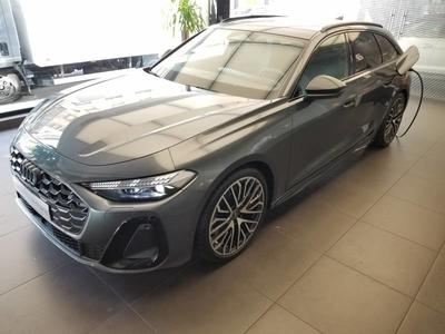 Audi A5 Avant e-hybrid 299 ch s tronic 7 Quattro s line