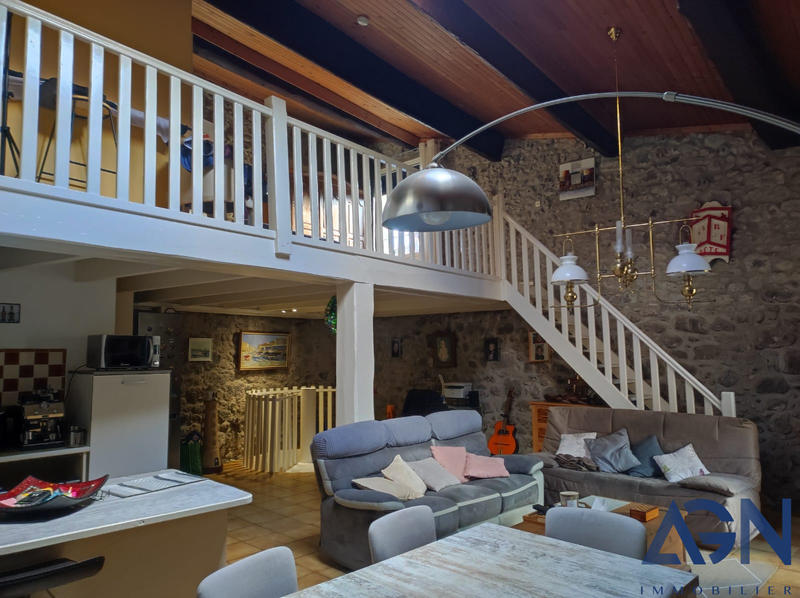 Maison - 145 m² - 4 pièces