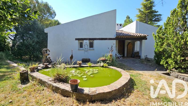 Maison - 204 m² - 6 pièces