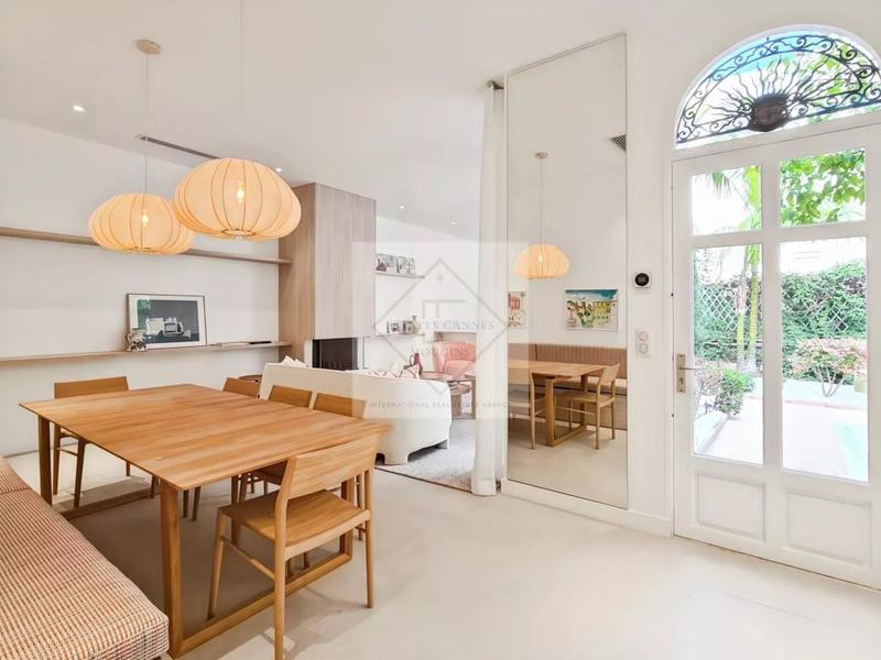 Maison de ville - 131 m² - 4 pièces