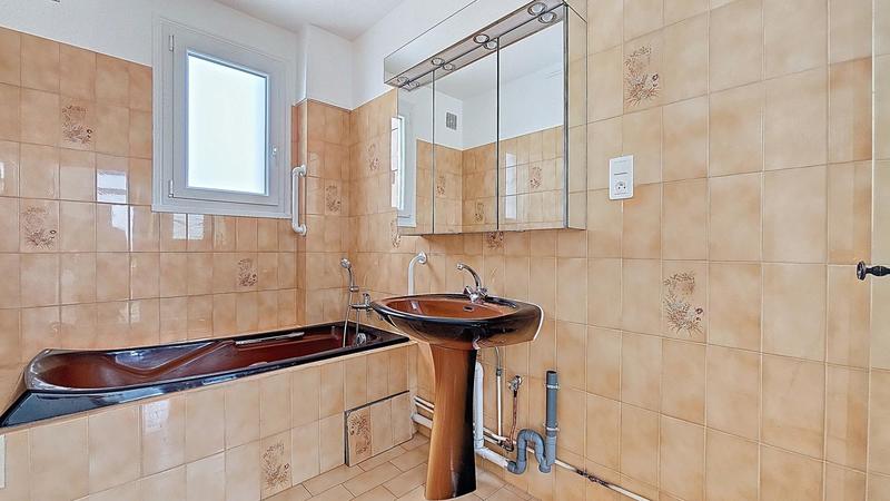 Appartement - 90 m² - 4 pièces