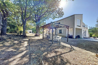 Maison - 163 m² - 8 pièces