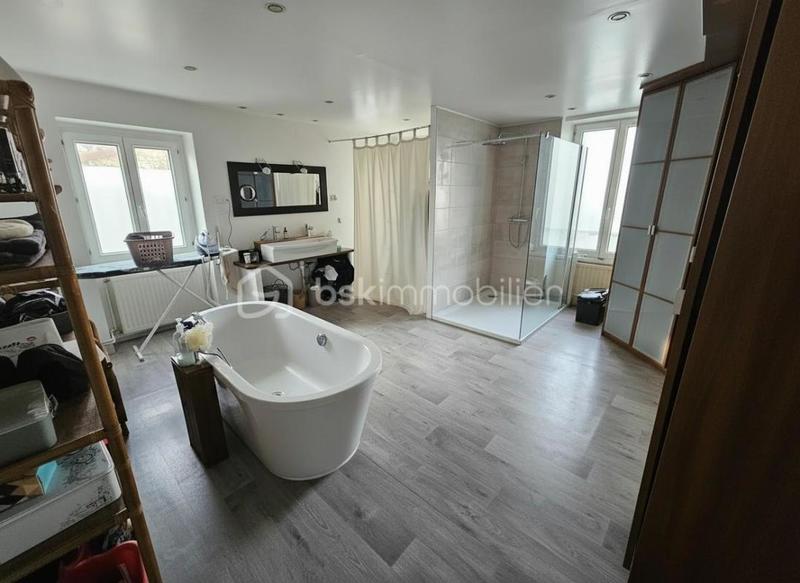 Maison - 130 m² - 5 pièces