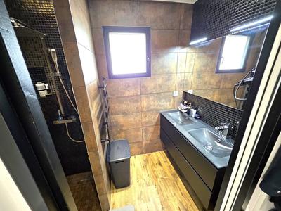 Maison contemporaine - 142 m² - 6 pièces