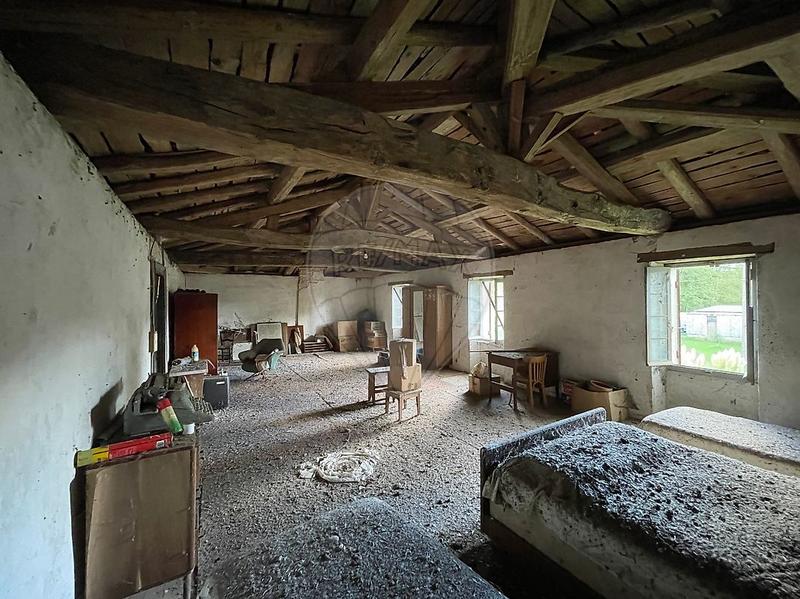 Maison - 200 m² - 5 pièces