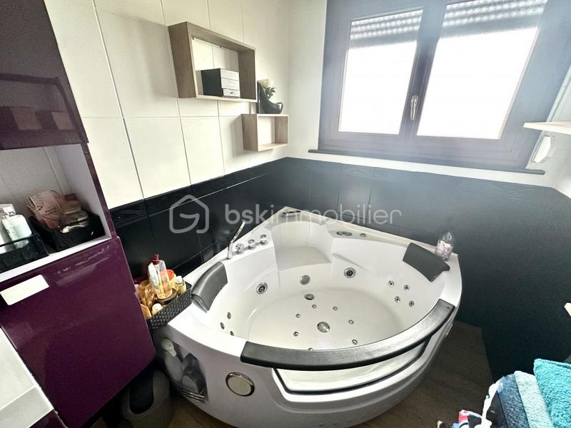 Maison - 115 m² - 6 pièces